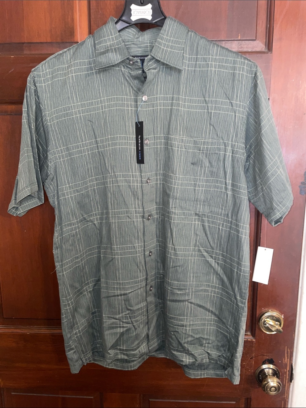 Van Heusen Green Plaid Short-Sleeve Button-Down Shirt